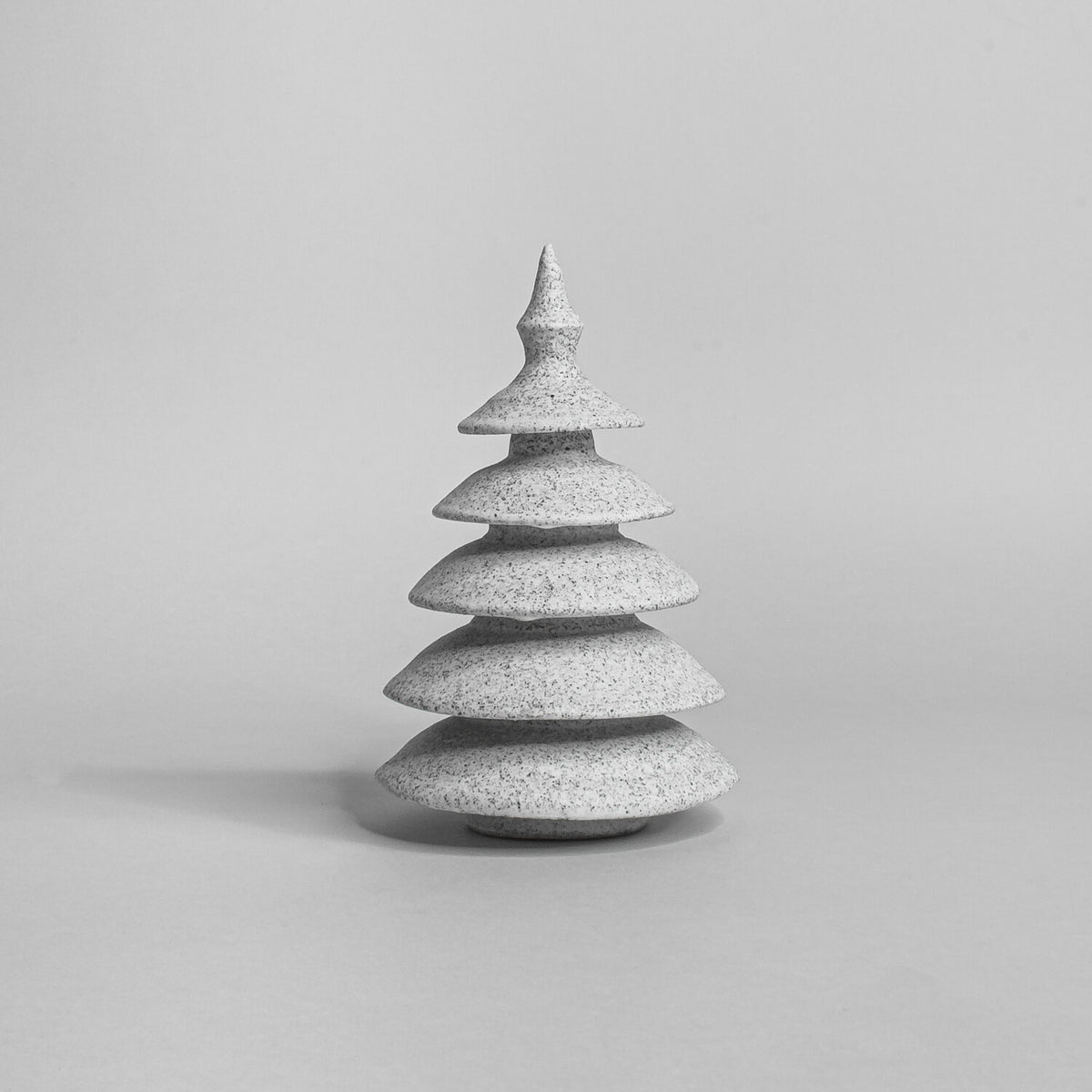 Ker Postulínsjólatré Postulíns jólatré aska Handmade porcelain and volcanic ash christmas tree