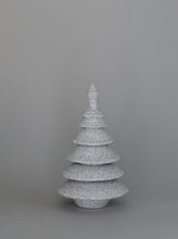 Load image into Gallery viewer, Ker Postulínsjólatré Postulíns jólatré aska Handmade porcelain and volcanic ash christmas tree