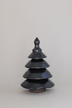 Load image into Gallery viewer, Ker stoneware christmas trees handthrown handmade black. Jólatré leir steinleir svört handgerð rennd